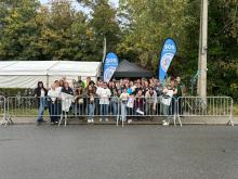 grote groep van vrijwiliigers van sos wilde dieren